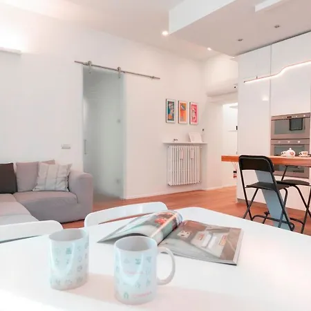 Italianway - Nazario Sauro 5 * Milan